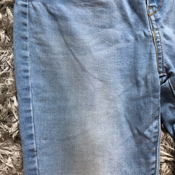 Levi’s Hi Rise Skinny Jeans - Picture 5 of 7